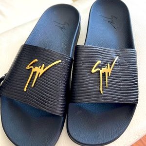 Giuseppe Zanoti men slippers size 11 44 EU in New condition